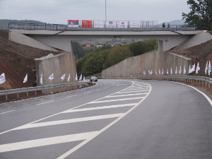 Завршена обилазница око Горњег Милановца; Вучић: Србија се гради и спремна очекује будућност