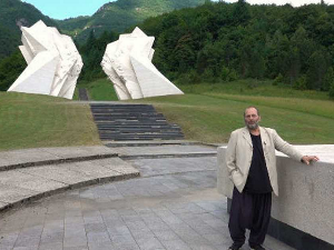 Пут у будућност - У потрази за разлогом слике: Споменици,  1-12, 2С