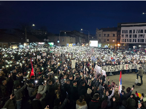 Студенти испред Врховног јавног тужилаштва у Београду, протести у више градова због инцидента у Рузвелтовој