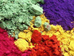 Од пигмента до концепта: Симболика боје