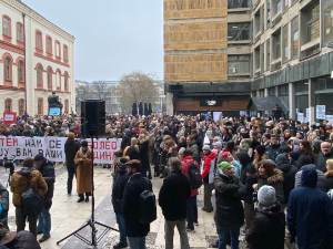 Протести просветара  - у одређеном броју школа у Србији није почело друго полугодиште