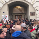 У делу школа у Србији и данас обуставе рада и протести подршке наставницима - у Краљеву просторије СНС-а засуте јајима и воћем 