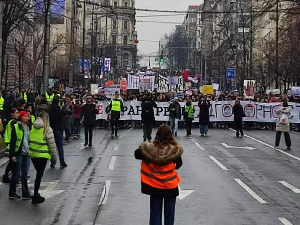 Студенти блокирали бројне раскрснице, протести широм Србије