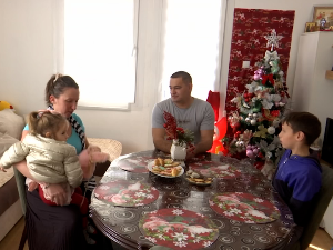 Медвеђа: Нова година у новој кући