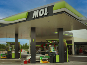 МОЛ поново покренуо производњу са смањеним капацитетом у Рафинерији Дунав у Мађарској МОЛ поново покренуо производњу са смањеним капацитетом у Рафинерији Дунав у Мађарској