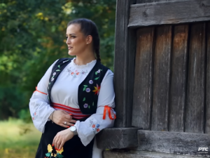 1001 Траг – Ништа лепше од наше сељанке