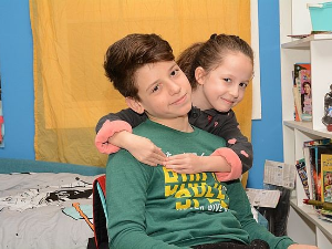 Мина прелази нивое: Мина наступа