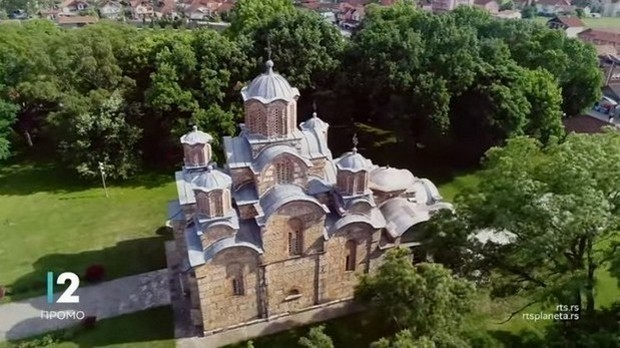 На три воде: Јутарњи програм из три студија