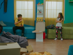 Мина прелази нивое 2: Мина је супер херој