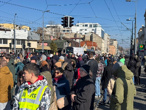 Широм Србије тишина и протести подршке студентима, професори из Ниша у шетњи до Мерошине, скуп 