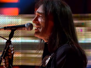 Звучни зид – Дадо Топић