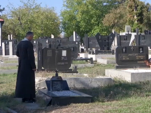 На приштинском гробљу све мање Срба на задушнице На приштинском гробљу све мање Срба на задушнице