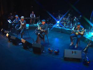 Звучни зид – Галија