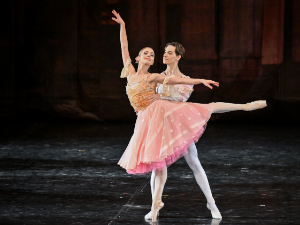 Балет СНП-а после турнеје по Италији, пред публиком у Пироту