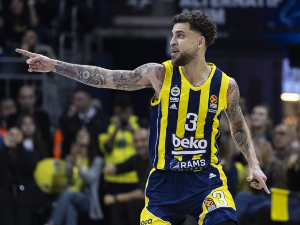 Вилбекин месец дана ван терена, прескаче гостовање у Београду