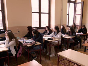 Наука 2022: Адолесценти у клупама, I део