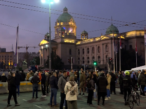 Дијана Хрка десети дан штрајкује глађу, блокирана раскрсница Таковске и Булевара