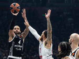 Партизан умало просуо плус 20, Џејмсов промашај донео славље у "Арени"