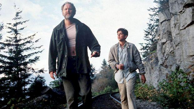 Играни филм: Удаљена грмљавина