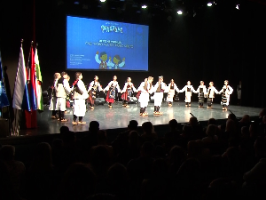 Осмеси, игра и традиција – сјајан Дечији фестивал фолклора у Љубљани