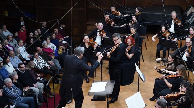 Са београдских сцена – Роман Симовић и Симфонијски оркестар РТС