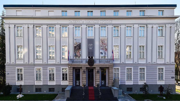 Гласови из прошлости – Приче о легатима: Како то ради свет, 9-12 