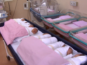 У Србији се сваке године превремено роди око 4000 беба   