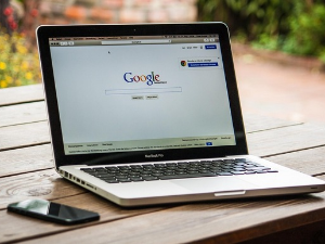 Интернет - место ризика за децу