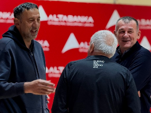 Легенда у посети Партизану - Владе Дивац на тренингу црно-белих