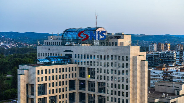 Ђедовић Хандановић: Руски власници пристали да продају свој део власништва у НИС-у