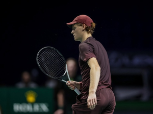 Синер први пут освојио мастерс у Паризу и вратио се на врх АТП листе Синер први пут освојио мастерс у Паризу и вратио се на врх АТП листе