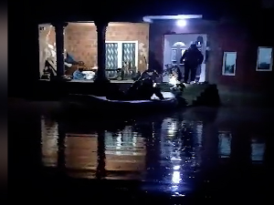 Излила се Јужна Морава у врањском крају, девет особа евакуисано у Павловцу