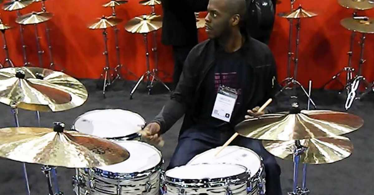 Биг бенд РТС и Грегори Хачинсон 