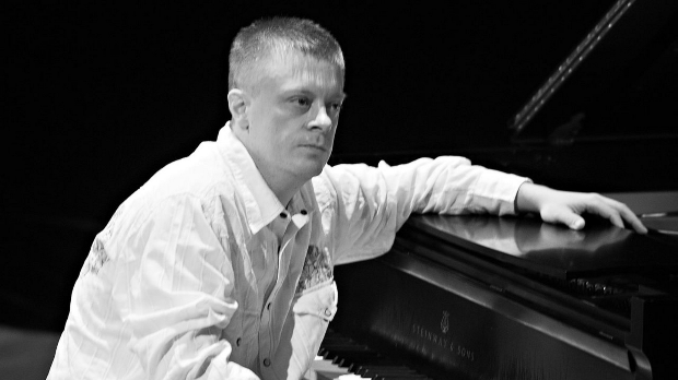 Матија свира Арсена  (R)