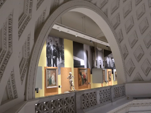 Фантастика: „Девојка са лепезом