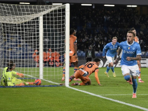 Наполи у првом полувремену декласирао Аталанту