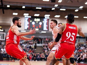 Звезда сломила отпор Беча у последњој деоници, Грејем дебитовао и уписао прве поене