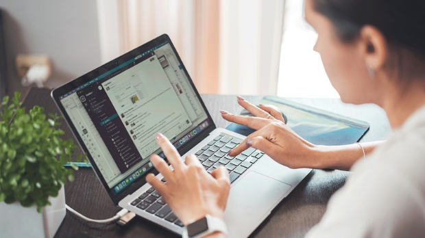 Да ли национални програми подршке заиста отварају врата младим предузетницама?