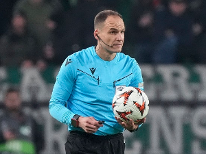 Минаковић суди меч између фудбалера Бетиса и Утрехта у Лиги Европе