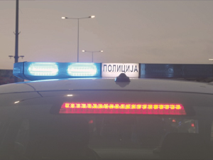 Ухапшена двојица кинеских држављана у Нишу, сумња се да су током авионског лета украли 3.500 евра 