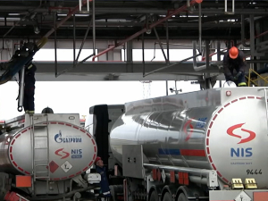 У ишчекивању 15. јануара, решење за НИС без казни САД - ни на видику