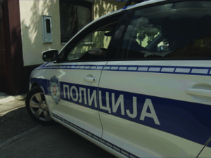 МУП: Ухапшена службеница осумњичена да је незаконито подизала новац корисника социјалне помоћи