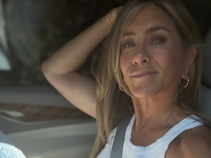 Џенифер Анистон обелоданила везу са новим дечком