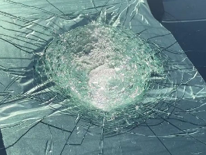 Мистериозни предмет погодио аутомобил у Аустралији, могло би да се испостави – први у историји