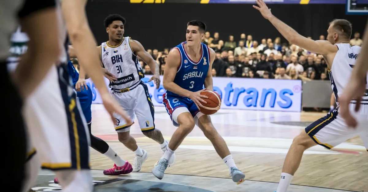 Уметнички дојам на страну, Србија изрударила победу у Сарајеву