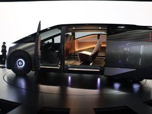 Токијски сајам аутомобила – између традиције, технологије и борбе за публику