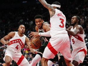 Рајаковић нашао лек за Адетокумба - Торонто славио над Милвокијем