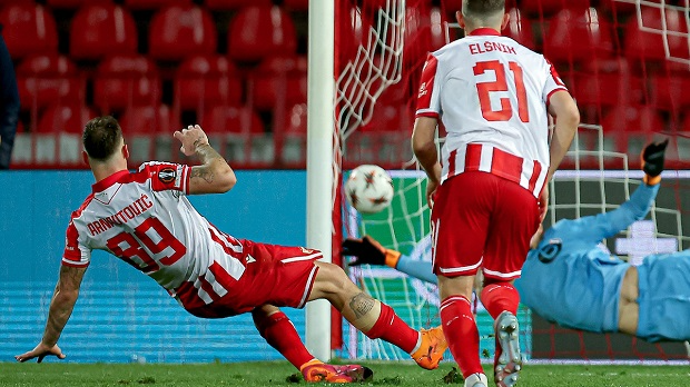 Звезда је жива, Арнаутовић са пенала срушио Лил