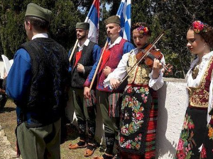 Дисов покров плави