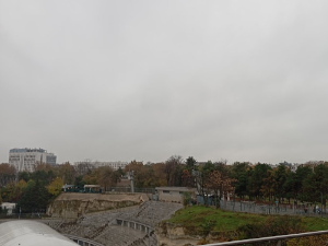 Облачно са кишом, највиша дневна температура око 16 степени